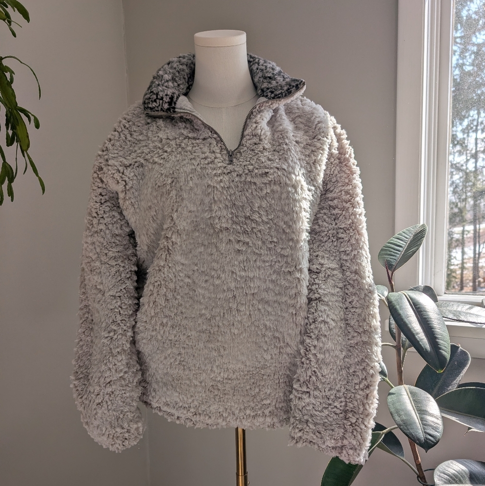 Thread & Supply Gray Ivory Quarter-Zip Sherpa Pullover S